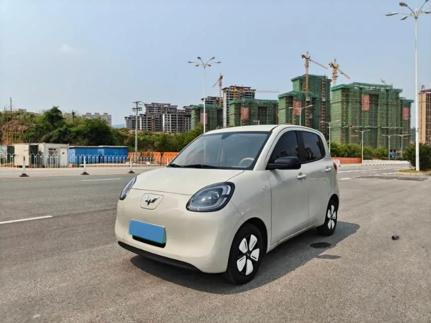 2025 WuLing HongGuang MINI EV BEV 16.2KWH,autocango,china used car exporter,china ev exporter,chinese used car exporter,chinese used ev exporter
