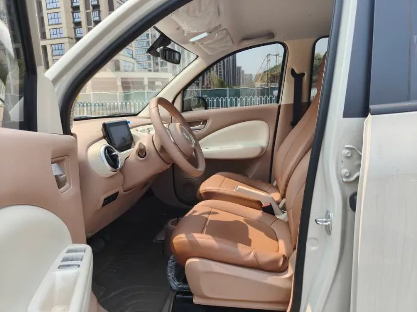 2025 WuLing HongGuang MINI EV BEV 16.2KWH,autocango,china used car exporter,china ev exporter,chinese used car exporter,chinese used ev exporter