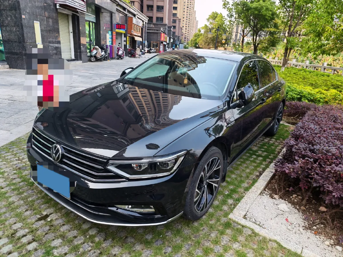2021 Volkswagen Magotan 2.0T 186HP L4 7DCT,autocango,china used car exporter,china ev exporter,chinese used car exporter,chinese used ev exporter