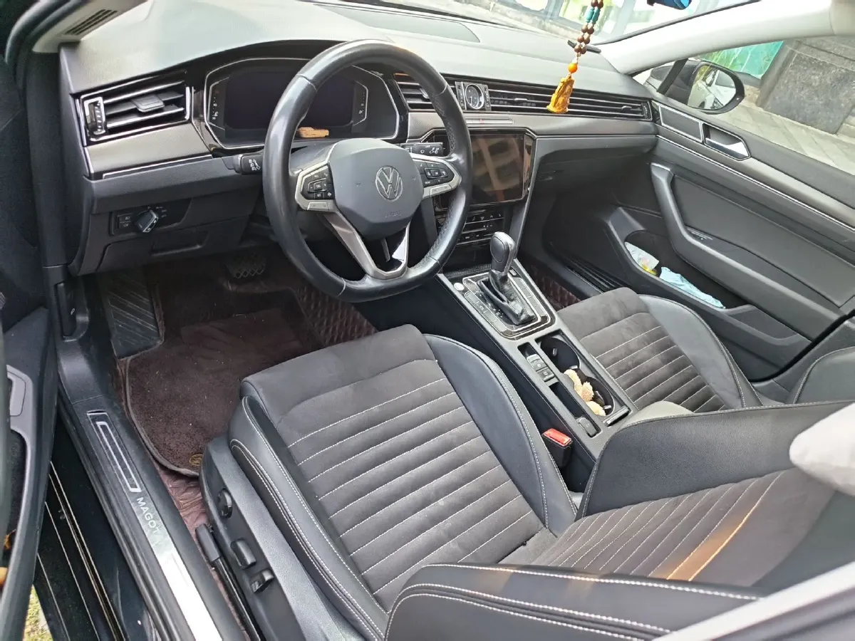 2021 Volkswagen Magotan 2.0T 186HP L4 7DCT,autocango,china used car exporter,china ev exporter,chinese used car exporter,chinese used ev exporter