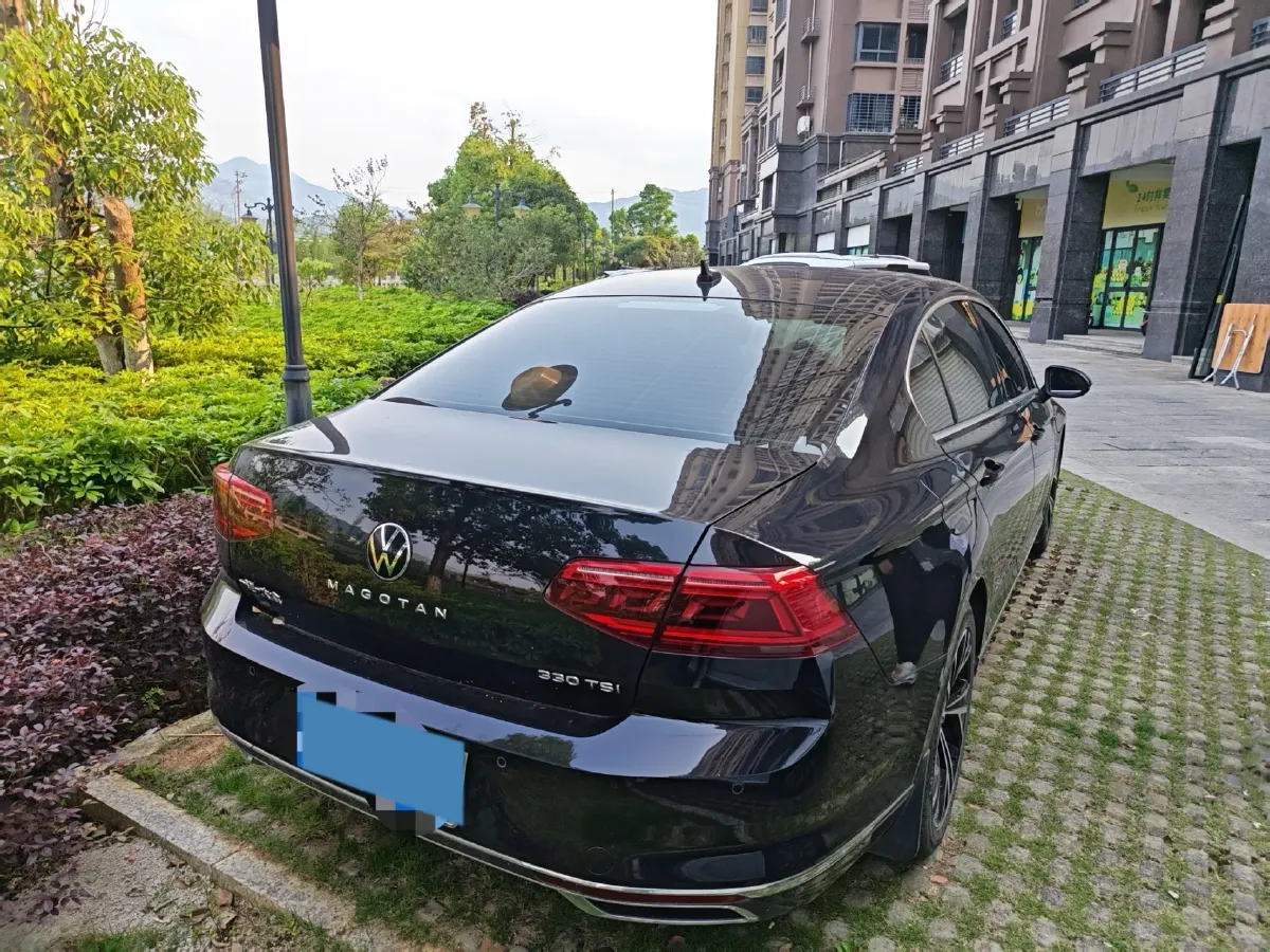2021 Volkswagen Magotan 2.0T 186HP L4 7DCT,autocango,china used car exporter,china ev exporter,chinese used car exporter,chinese used ev exporter