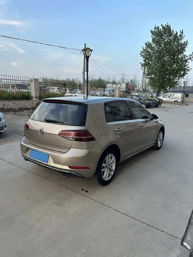 2018 Volkswagen Golf 1.4T 131HP L4 7DCT,autocango,china used car exporter,china ev exporter,chinese used car exporter,chinese used ev exporter