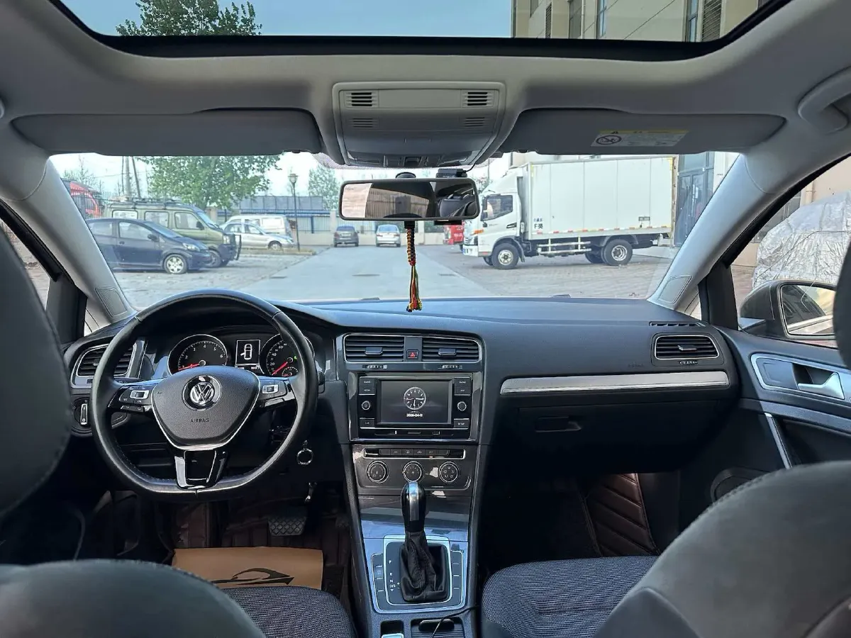 2018 Volkswagen Golf 1.4T 131HP L4 7DCT,autocango,china used car exporter,china ev exporter,chinese used car exporter,chinese used ev exporter