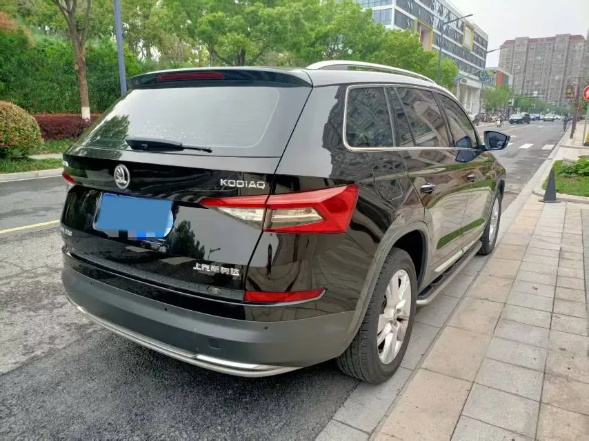 2018 Skoda Kodiak 2.0T 186HP L4 7DCT,autocango,china used car exporter,china ev exporter,chinese used car exporter,chinese used ev exporter