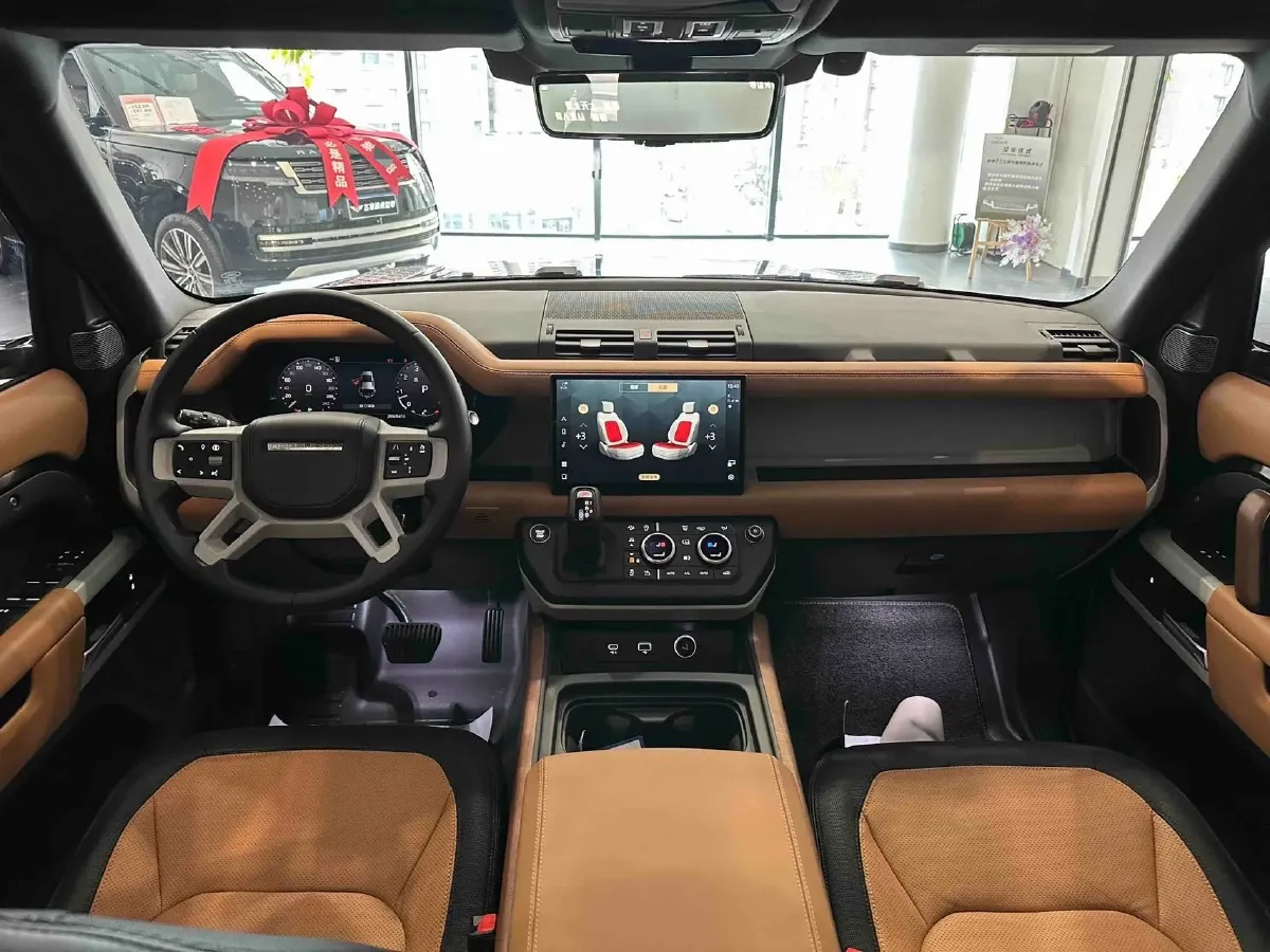 2024 Land Rover Defender 3.0T 400HP L6 8AT,autocango,china used car exporter,china ev exporter,chinese used car exporter,chinese used ev exporter