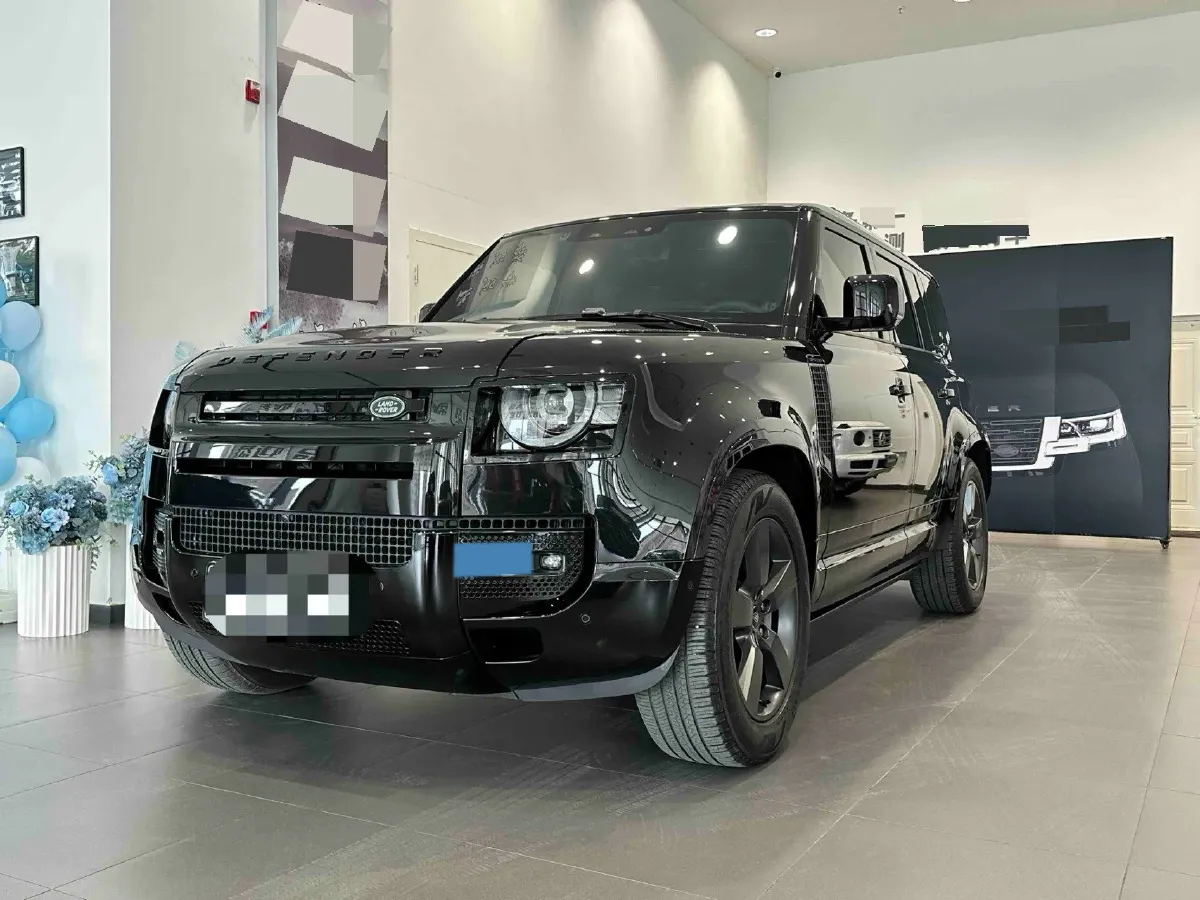 2024 Land Rover Defender 3.0T 400HP L6 8AT,autocango,china used car exporter,china ev exporter,chinese used car exporter,chinese used ev exporter