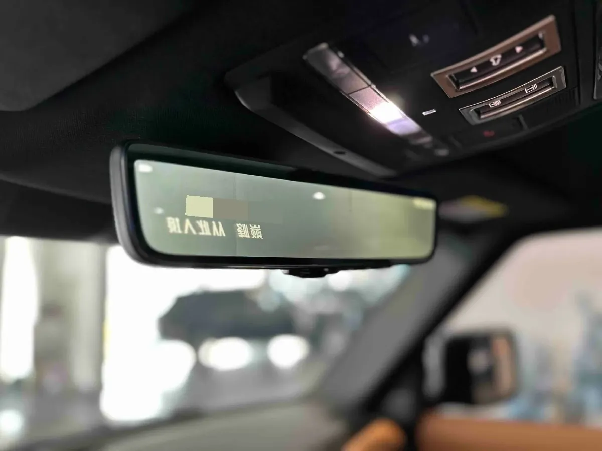 2024 Land Rover Defender 3.0T 400HP L6 8AT,autocango,china used car exporter,china ev exporter,chinese used car exporter,chinese used ev exporter