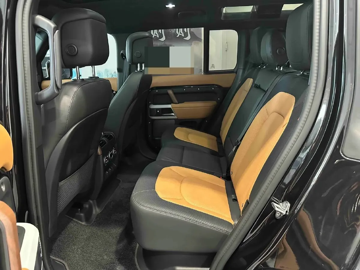 2024 Land Rover Defender 3.0T 400HP L6 8AT,autocango,china used car exporter,china ev exporter,chinese used car exporter,chinese used ev exporter