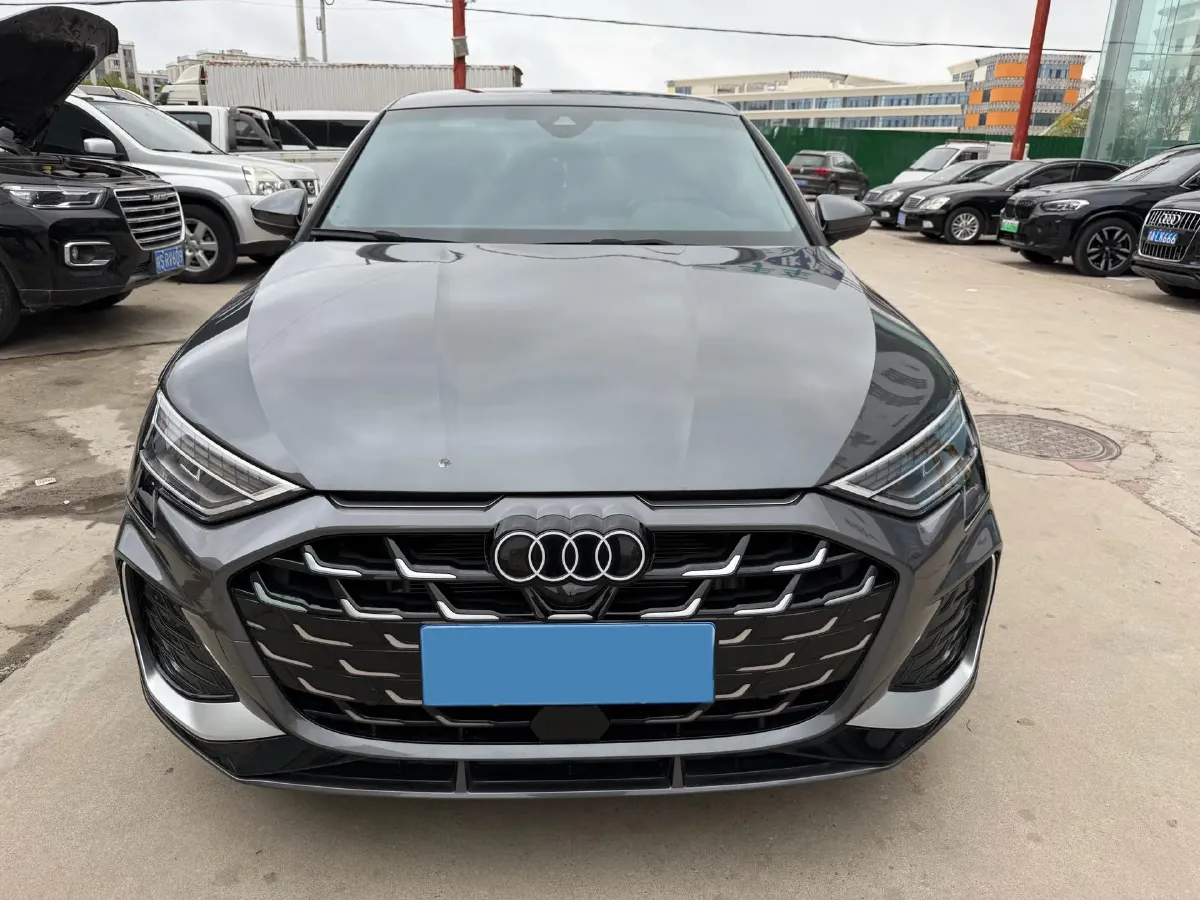 2025 Audi A3 1.5T 160HP L4 7DCT,autocango,china used car exporter,china ev exporter,chinese used car exporter,chinese used ev exporter