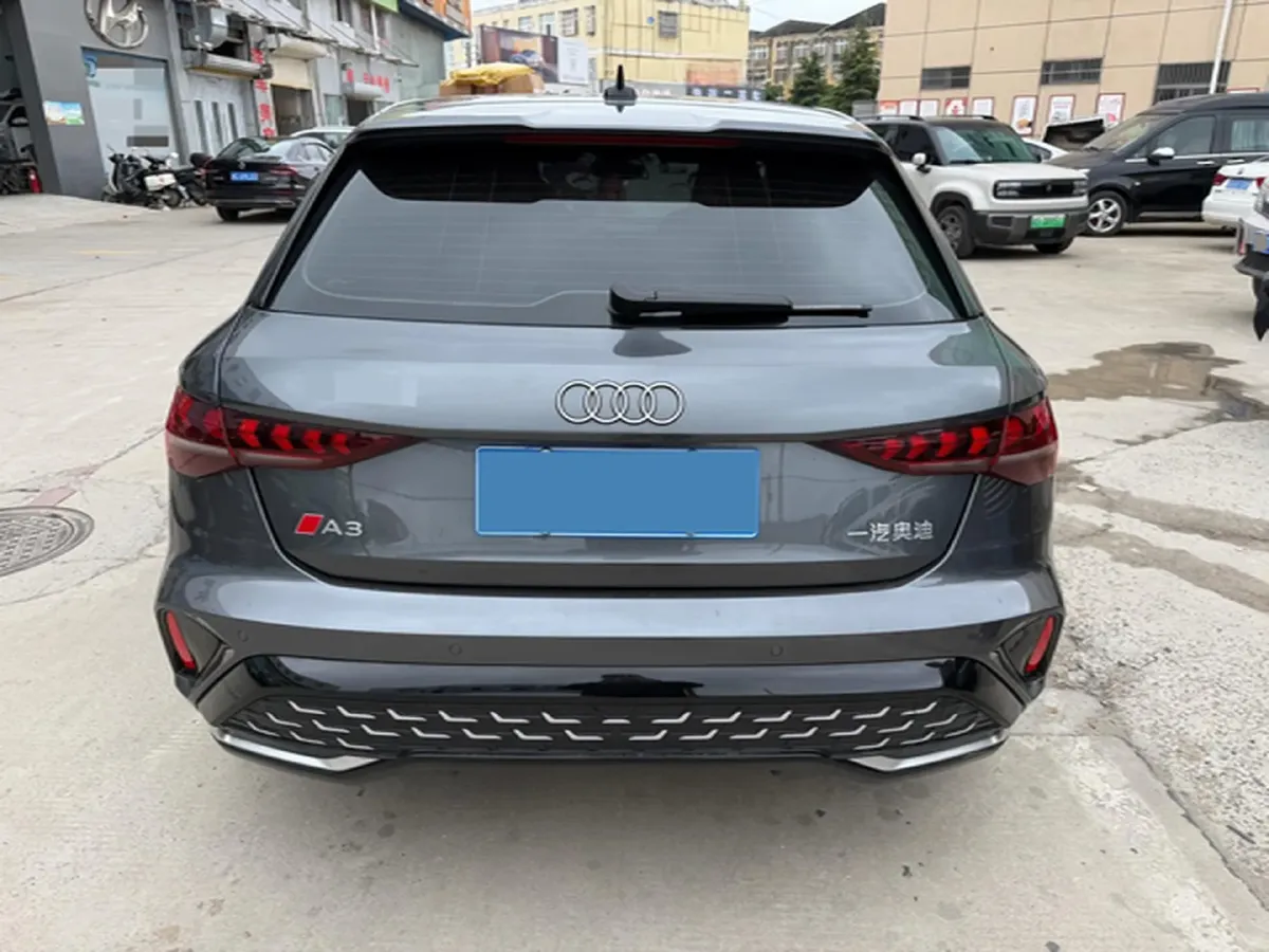 2025 Audi A3 1.5T 160HP L4 7DCT,autocango,china used car exporter,china ev exporter,chinese used car exporter,chinese used ev exporter