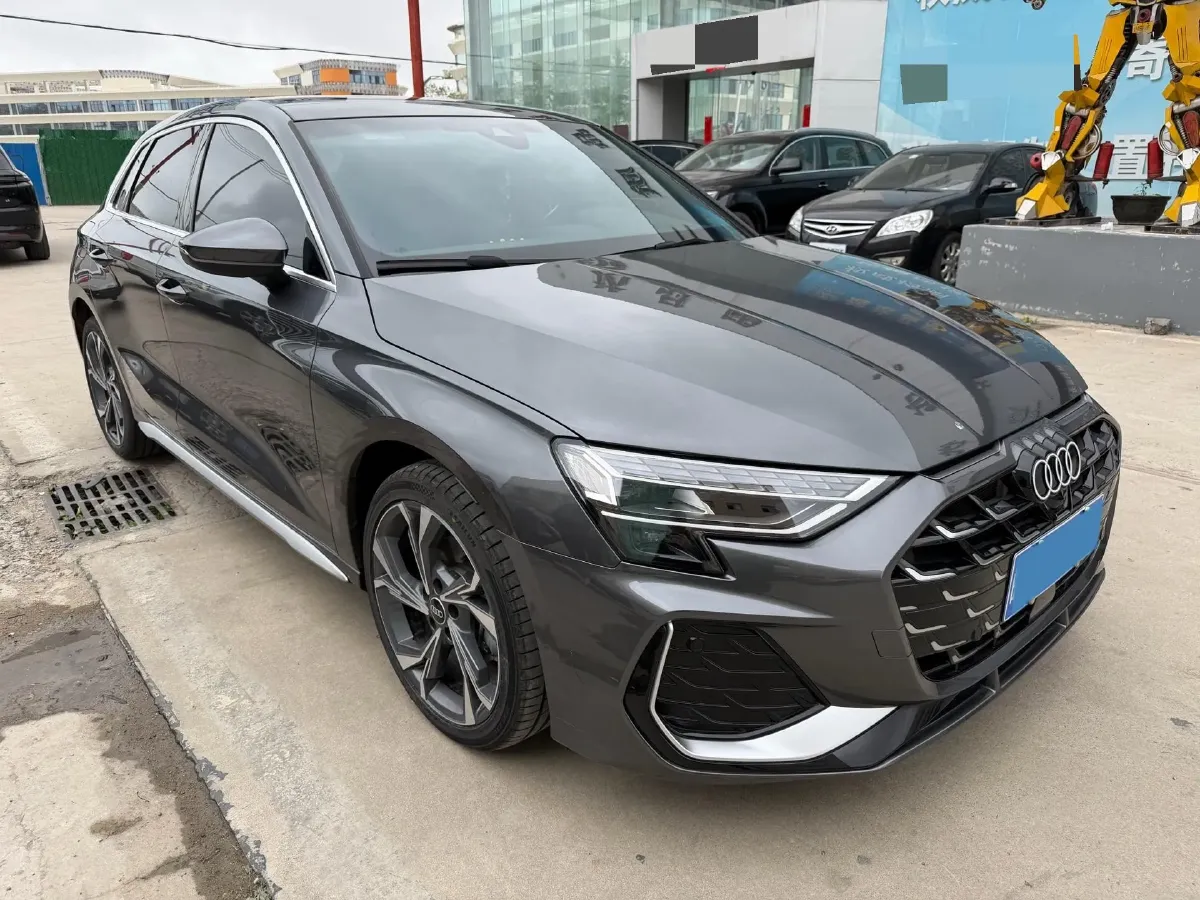 2025 Audi A3 1.5T 160HP L4 7DCT,autocango,china used car exporter,china ev exporter,chinese used car exporter,chinese used ev exporter