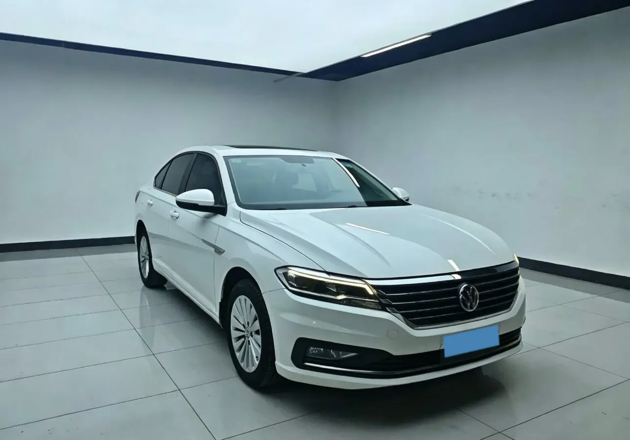 2018 Skoda Karoq 1.4T 150HP L4 7DCT,autocango,china used car exporter,china ev exporter,chinese used car exporter,chinese used ev exporter