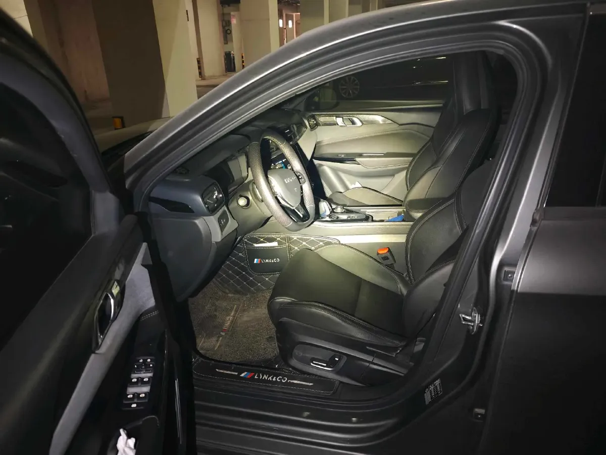 2021 LYNK&CO 03 2.0T 190HP L4 6AT,autocango,china used car exporter,china ev exporter,chinese used car exporter,chinese used ev exporter