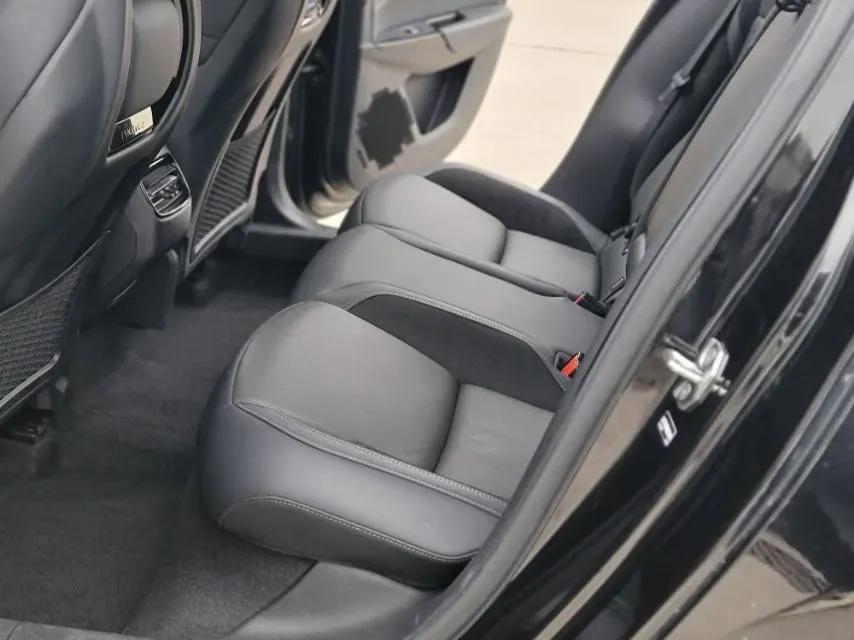 2022 LYNK&CO 03 1.5T 180HP L3 7DCT,autocango,china used car exporter,china ev exporter,chinese used car exporter,chinese used ev exporter