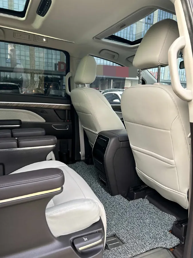 2021 GAC Trumpchi M8 2.0T 252HP L4 8AT,autocango,china used car exporter,china ev exporter,chinese used car exporter,chinese used ev exporter