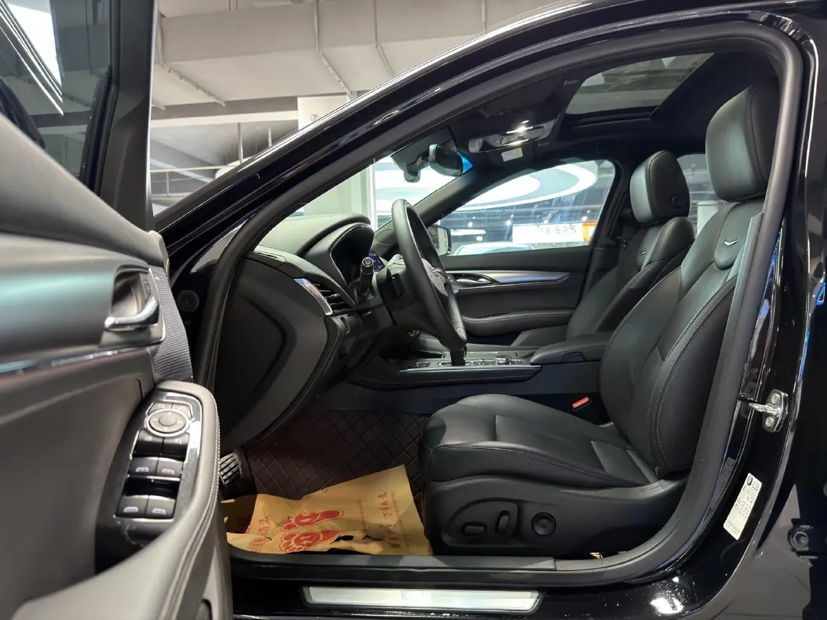 2023 Cadillac CT5 2.0T 237HP L4 10AT,autocango,china used car exporter,china ev exporter,chinese used car exporter,chinese used ev exporter