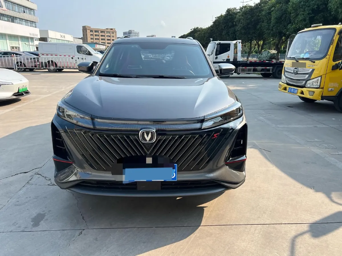 2022 ChangAn CS75 Plus 1.5T 178HP L4 6AT,autocango,china used car exporter,china ev exporter,chinese used car exporter,chinese used ev exporter