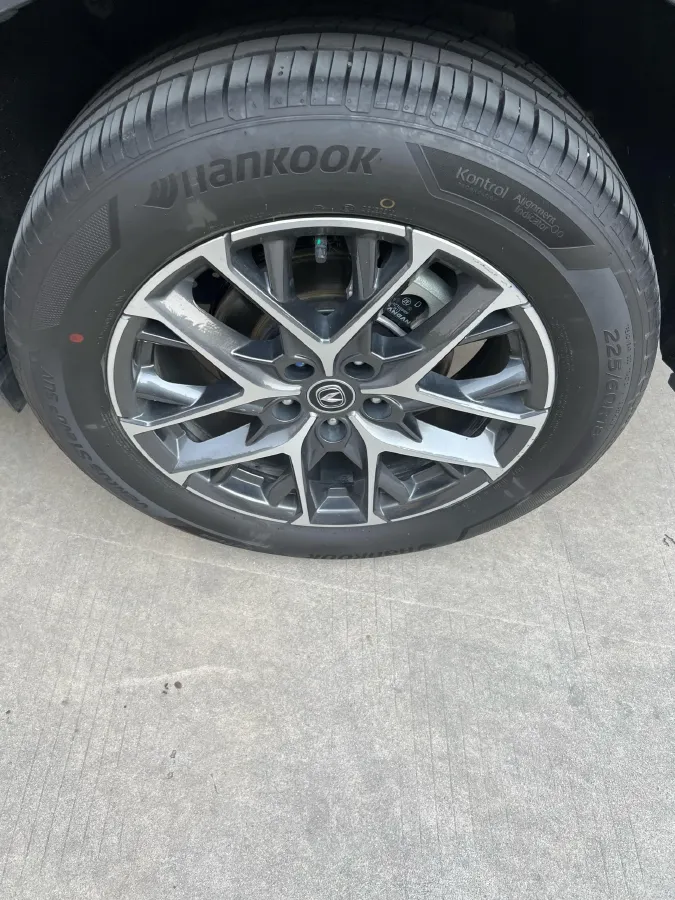 2022 ChangAn CS75 Plus 1.5T 178HP L4 6AT,autocango,china used car exporter,china ev exporter,chinese used car exporter,chinese used ev exporter