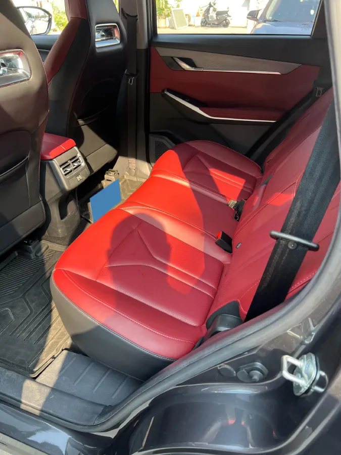 2022 ChangAn CS75 Plus 1.5T 178HP L4 6AT,autocango,china used car exporter,china ev exporter,chinese used car exporter,chinese used ev exporter