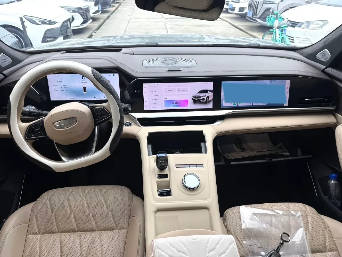 2025 Geely Monjaro 2.0T 238HP L4 8AT,autocango,china used car exporter,china ev exporter,chinese used car exporter,chinese used ev exporter