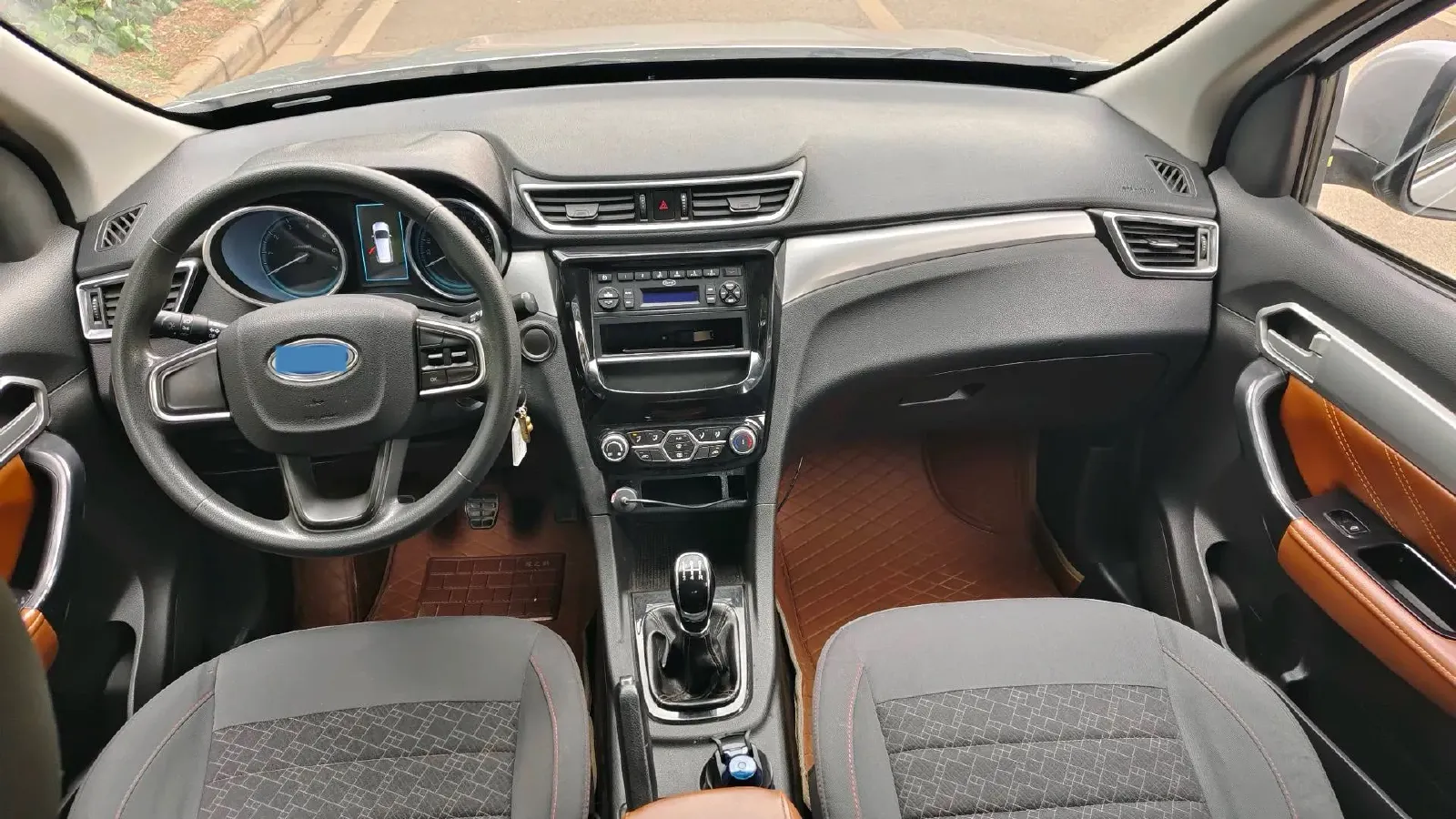 2020 Karry K60 1.5T 156HP L4 5MT,autocango,china used car exporter,china ev exporter,chinese used car exporter,chinese used ev exporter