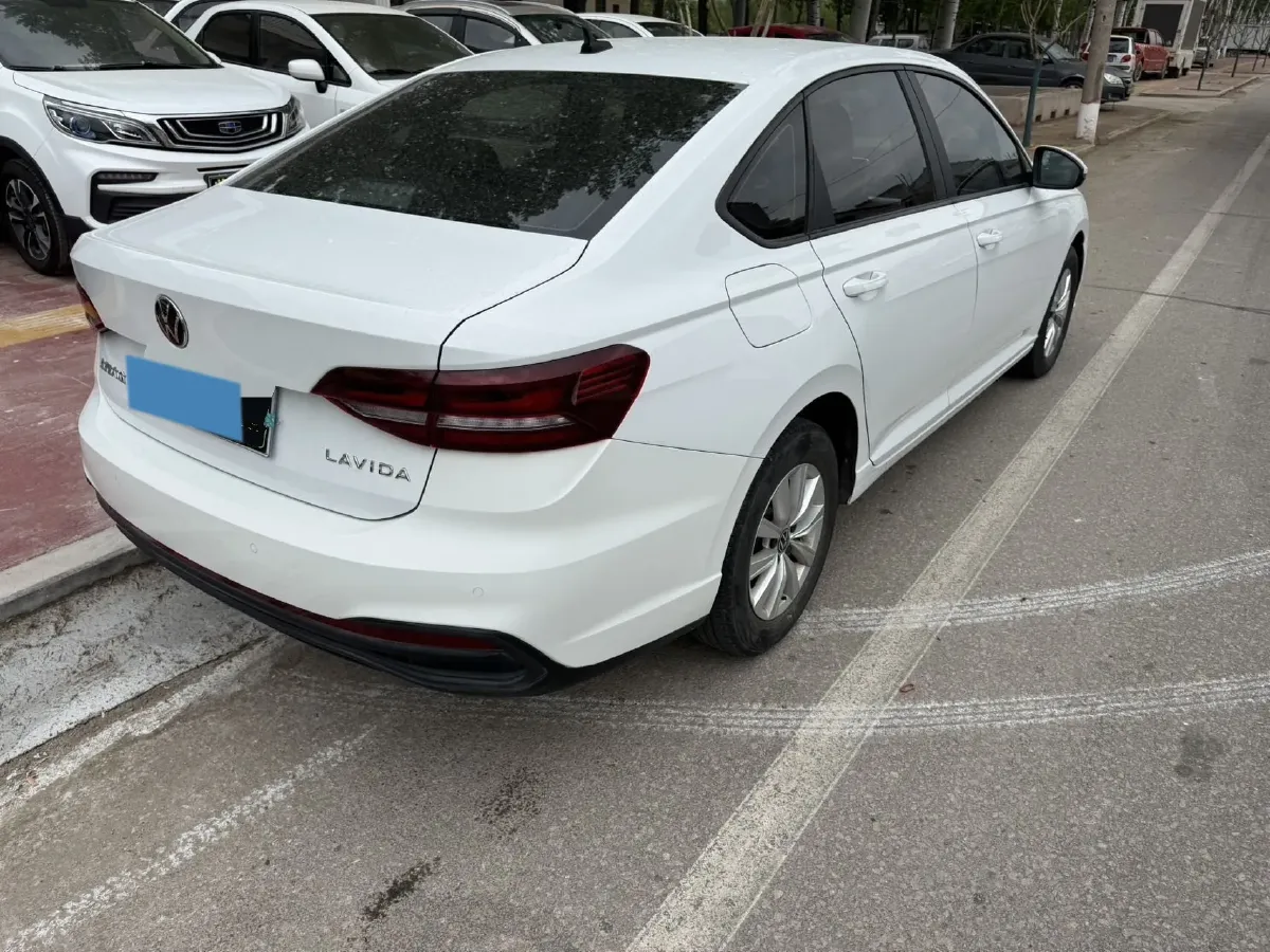 2023 Volkswagen Lavida 1.5L 110HP L4 6AT,autocango,china used car exporter,china ev exporter,chinese used car exporter,chinese used ev exporter