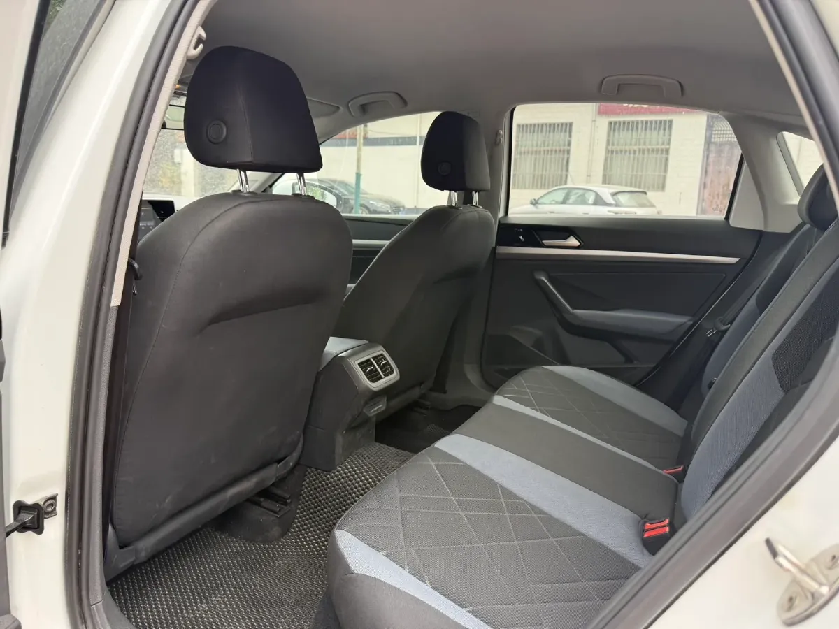 2023 Volkswagen Lavida 1.5L 110HP L4 6AT,autocango,china used car exporter,china ev exporter,chinese used car exporter,chinese used ev exporter