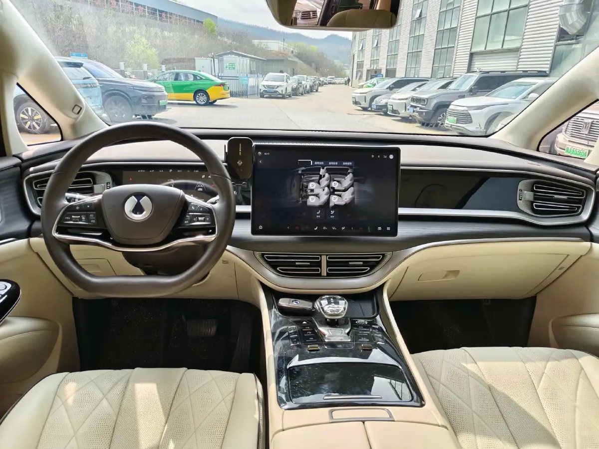 2024 Denza D9 1.5T 139HP L4 E-CVT PHEV 40KWH,autocango,china used car exporter,china ev exporter,chinese used car exporter,chinese used ev exporter