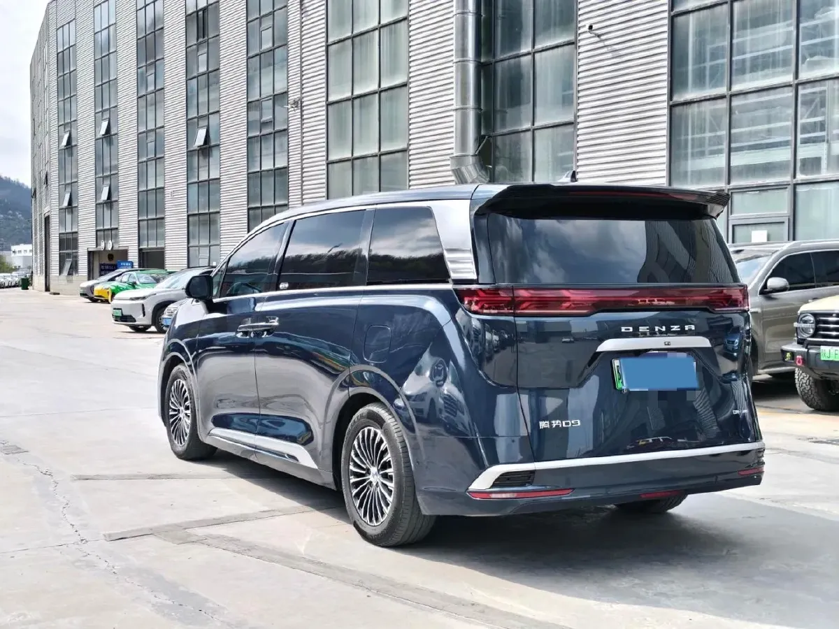 2024 Denza D9 1.5T 139HP L4 E-CVT PHEV 40KWH,autocango,china used car exporter,china ev exporter,chinese used car exporter,chinese used ev exporter
