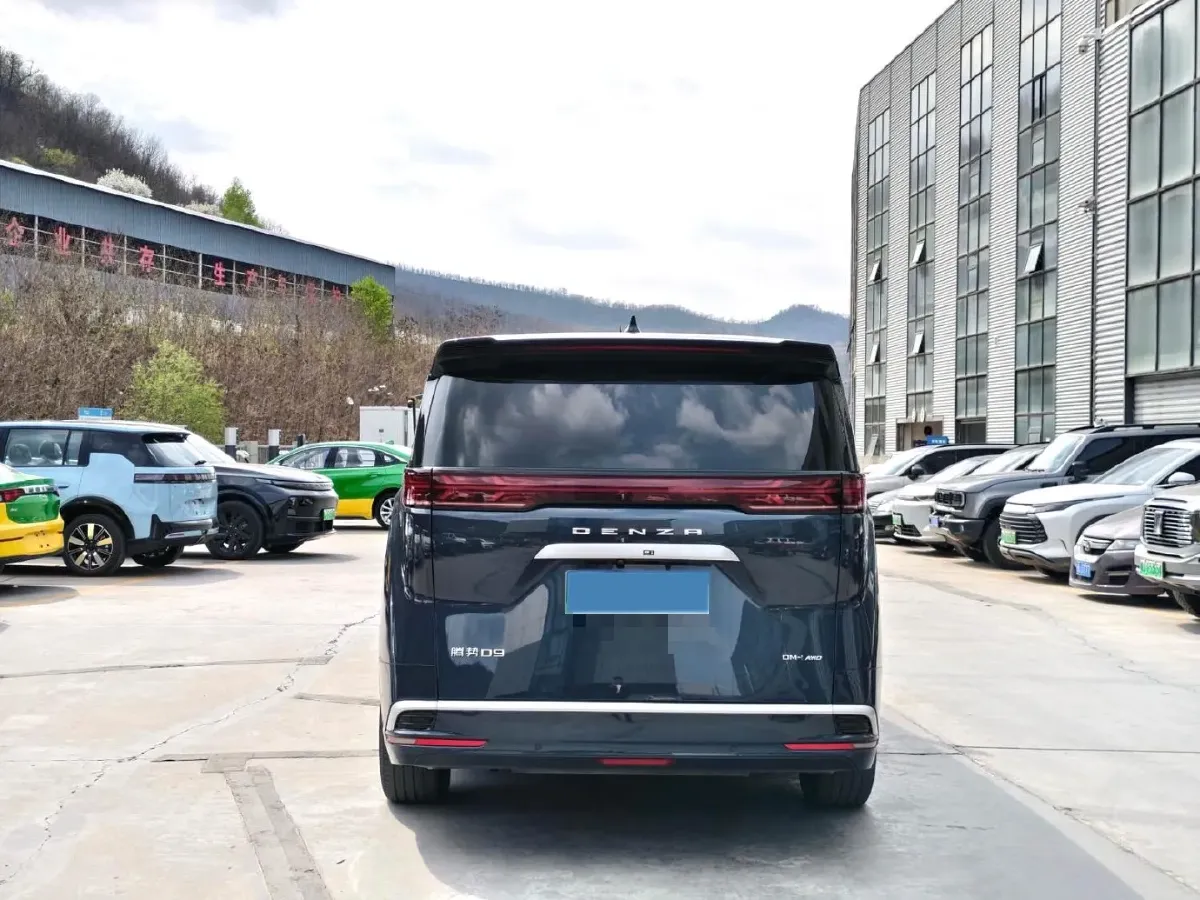 2024 Denza D9 1.5T 139HP L4 E-CVT PHEV 40KWH,autocango,china used car exporter,china ev exporter,chinese used car exporter,chinese used ev exporter