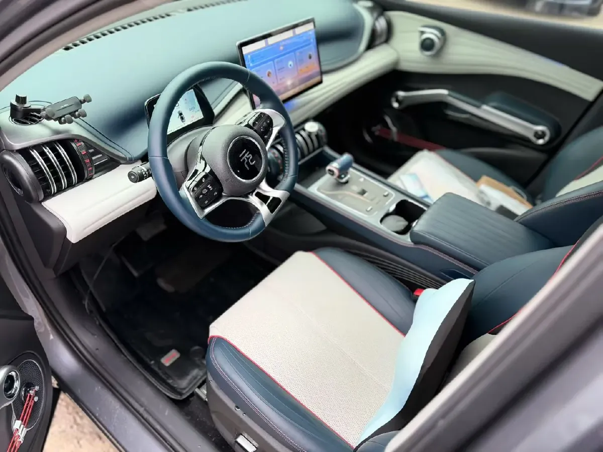 2022 Foton Grand General G7 2.0T 238HP L4 8AT,autocango,china used car exporter,china ev exporter,chinese used car exporter,chinese used ev exporter