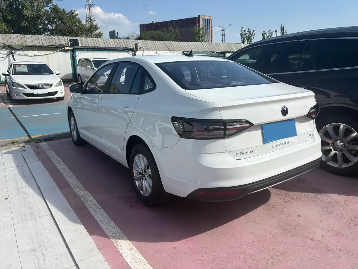 2025 Volkswagen Lavida 1.5L 110HP L4 6AT,autocango,china used car exporter,china ev exporter,chinese used car exporter,chinese used ev exporter