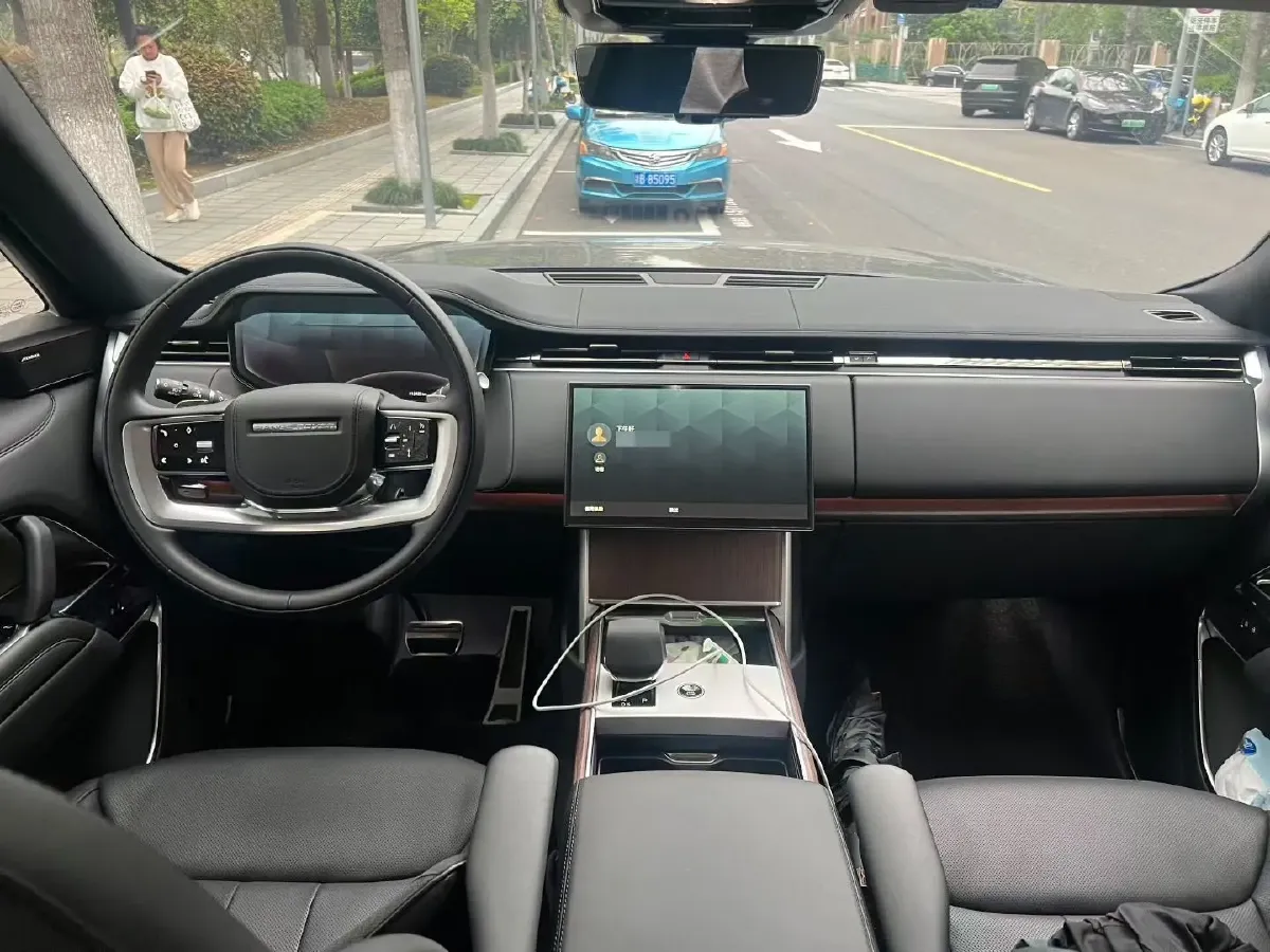 2025 Land Rover Range Rover 3.0T 400HP L6 8AT,autocango,china used car exporter,china ev exporter,chinese used car exporter,chinese used ev exporter