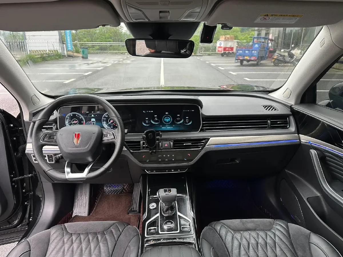 2022 HongQi HS5 2.0T 224HP L4 6AT,autocango,china used car exporter,china ev exporter,chinese used car exporter,chinese used ev exporter