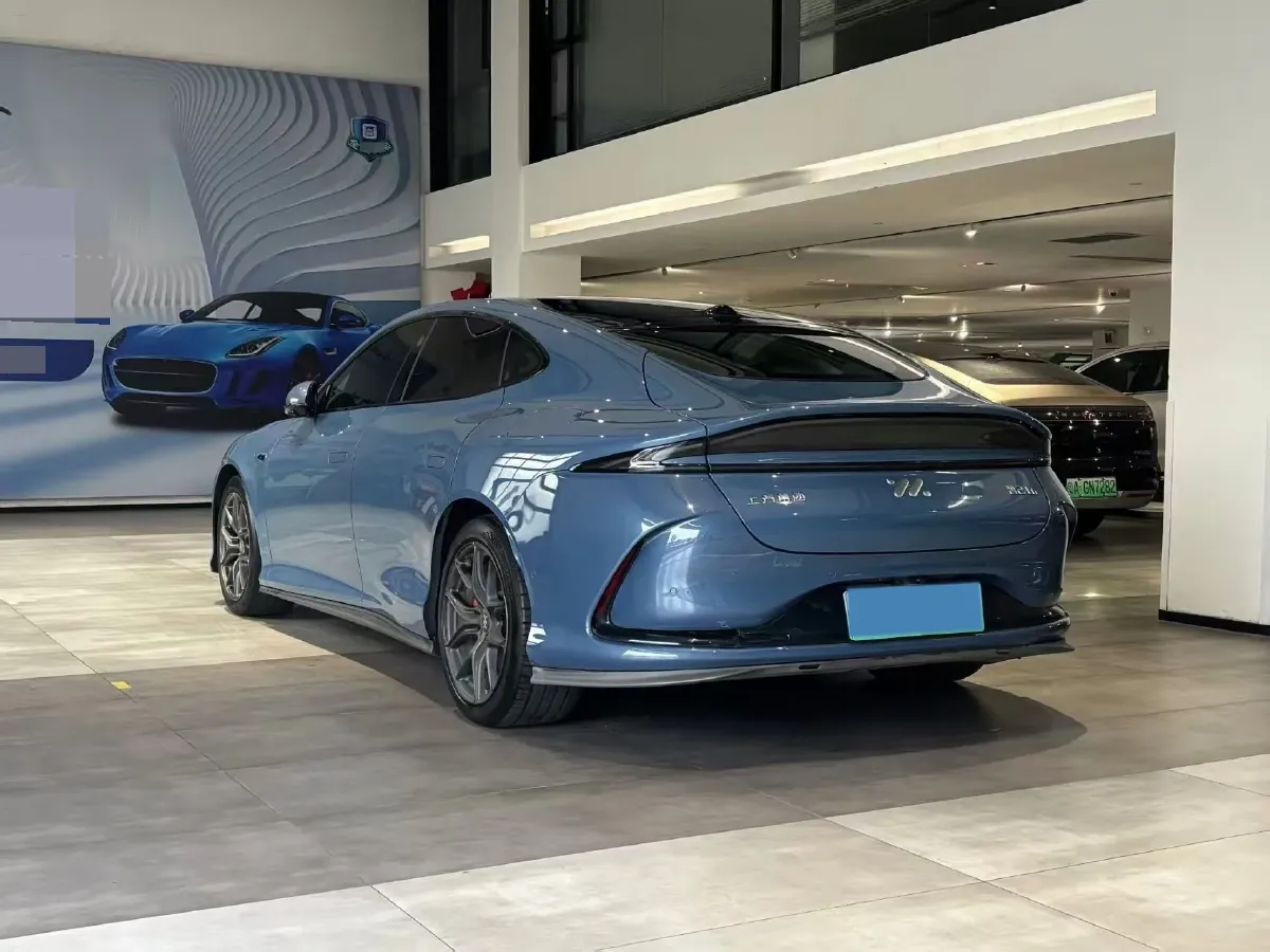 2024 IM L6 BEV 75KWH,autocango,china used car exporter,china ev exporter,chinese used car exporter,chinese used ev exporter