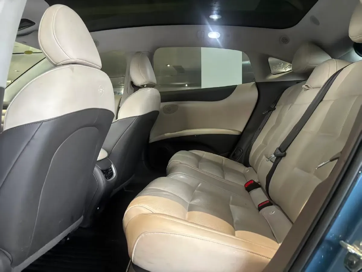 2024 IM L6 BEV 75KWH,autocango,china used car exporter,china ev exporter,chinese used car exporter,chinese used ev exporter