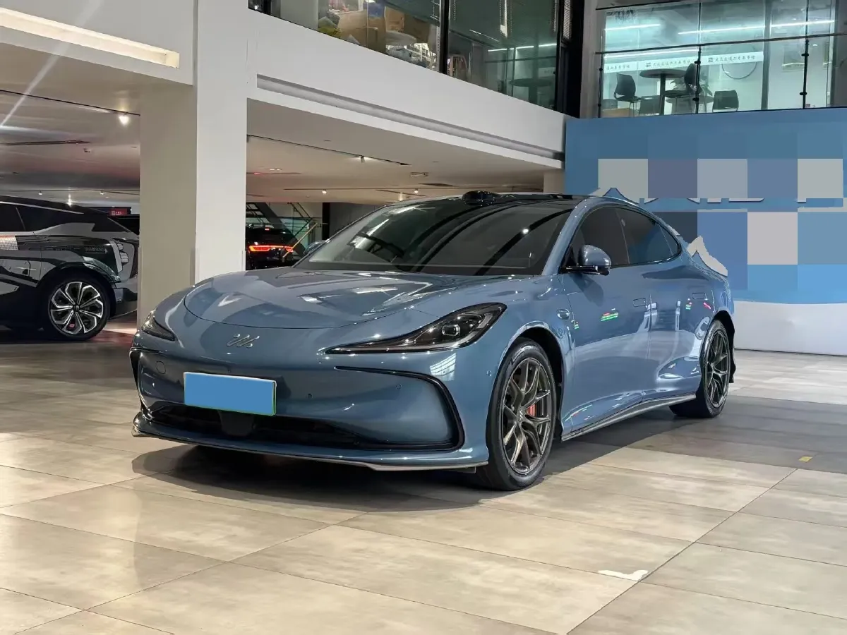 2024 IM L6 BEV 75KWH,autocango,china used car exporter,china ev exporter,chinese used car exporter,chinese used ev exporter