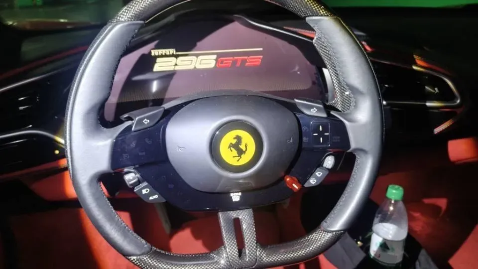 2022 Ferrari 296 3.0T 663HP V6 8DCT PHEV 7.45KWH,autocango,china used car exporter,china ev exporter,chinese used car exporter,chinese used ev exporter