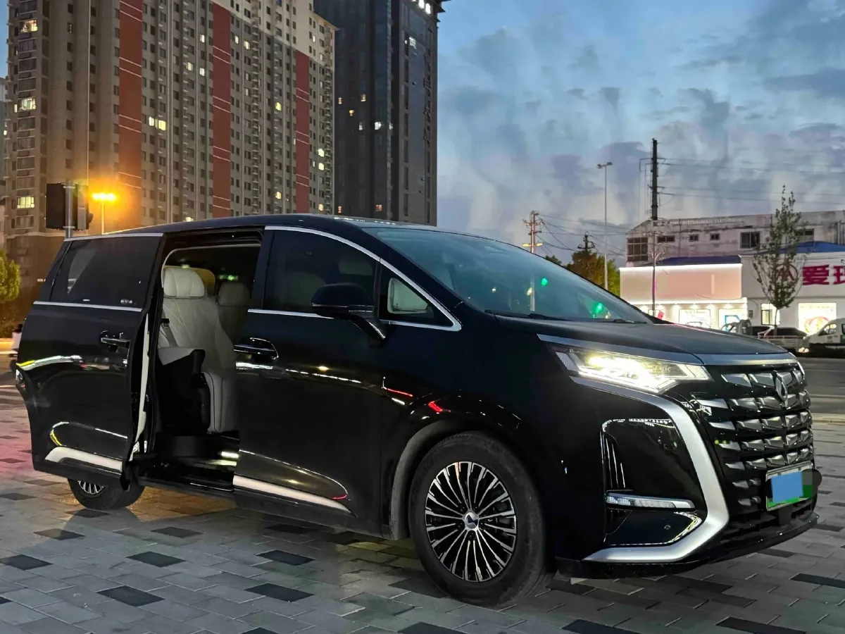 2024 Denza D9 1.5T 139HP L4 E-CVT PHEV 40KWH,autocango,china used car exporter,china ev exporter,chinese used car exporter,chinese used ev exporter