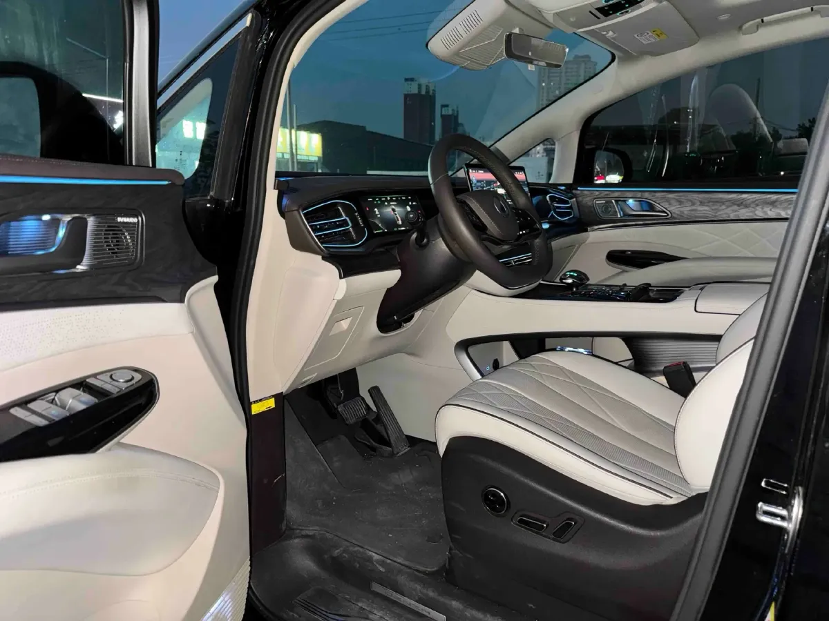 2024 Denza D9 1.5T 139HP L4 E-CVT PHEV 40KWH,autocango,china used car exporter,china ev exporter,chinese used car exporter,chinese used ev exporter