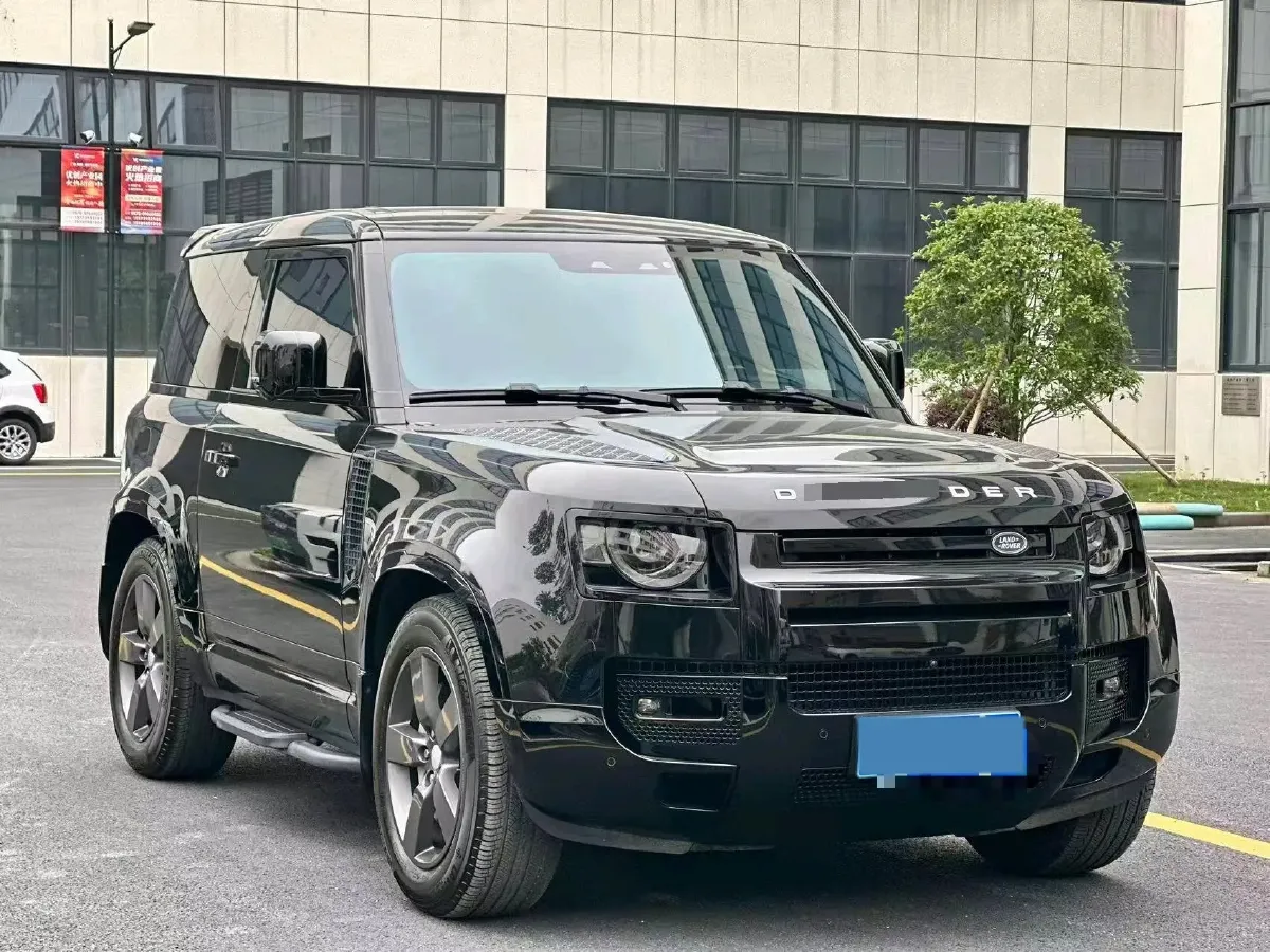 2024 Land Rover Defender 3.0T 400HP L6 8AT,autocango,china used car exporter,china ev exporter,chinese used car exporter,chinese used ev exporter