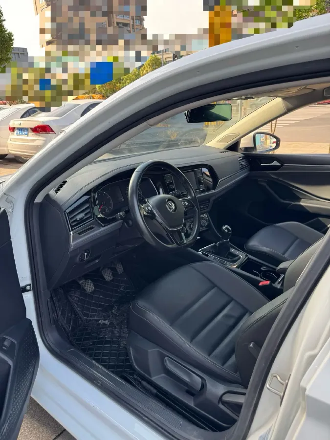 2019 Isuzu LingTuo 2.5T 129HP L4 6MT,autocango,china used car exporter,china ev exporter,chinese used car exporter,chinese used ev exporter