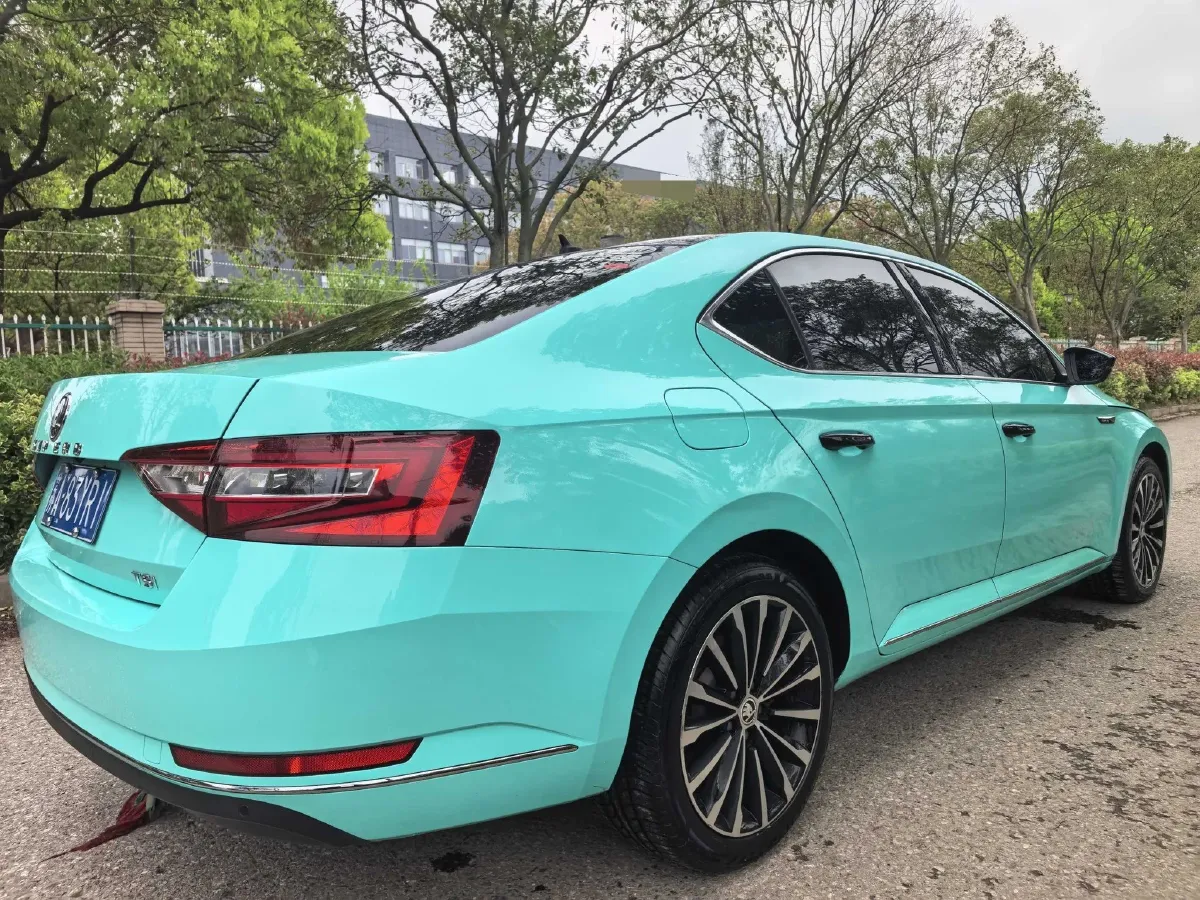 2017 Skoda Superb 1.4T 150HP L4 7DCT,autocango,china used car exporter,china ev exporter,chinese used car exporter,chinese used ev exporter