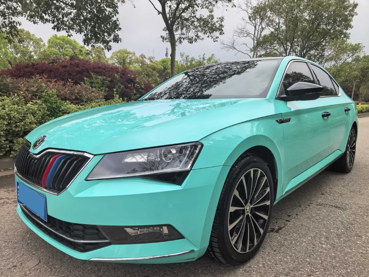 2017 Skoda Superb 1.4T 150HP L4 7DCT,autocango,china used car exporter,china ev exporter,chinese used car exporter,chinese used ev exporter