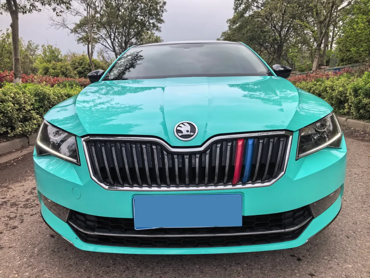 2017 Skoda Superb 1.4T 150HP L4 7DCT,autocango,china used car exporter,china ev exporter,chinese used car exporter,chinese used ev exporter