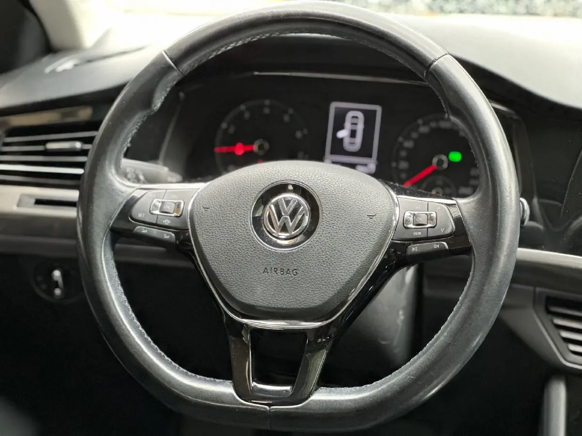 2020 Volkswagen Bora 1.5L 113HP L4 6AT,autocango,china used car exporter,china ev exporter,chinese used car exporter,chinese used ev exporter