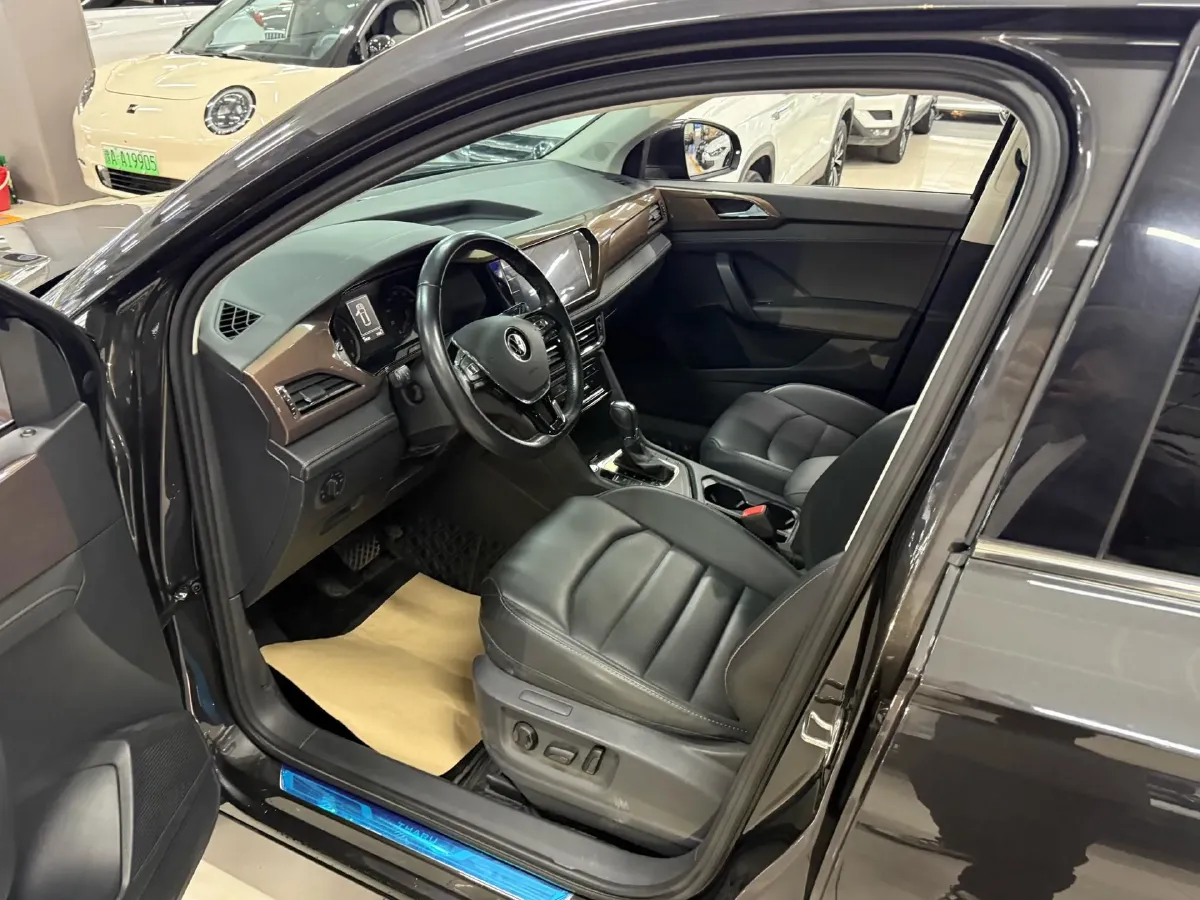 2021 Volkswagen Tharu 1.4T 150HP L4 7DCT,autocango,china used car exporter,china ev exporter,chinese used car exporter,chinese used ev exporter