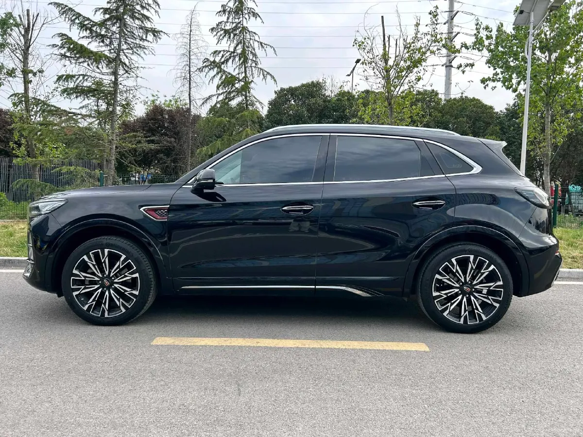 2023 HongQi HS5 2.0T 252HP L4 8AT,autocango,china used car exporter,china ev exporter,chinese used car exporter,chinese used ev exporter