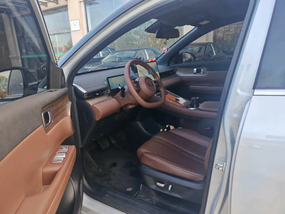 2024 WuLing XingGuangS BEV 60KWH,autocango,china used car exporter,china ev exporter,chinese used car exporter,chinese used ev exporter