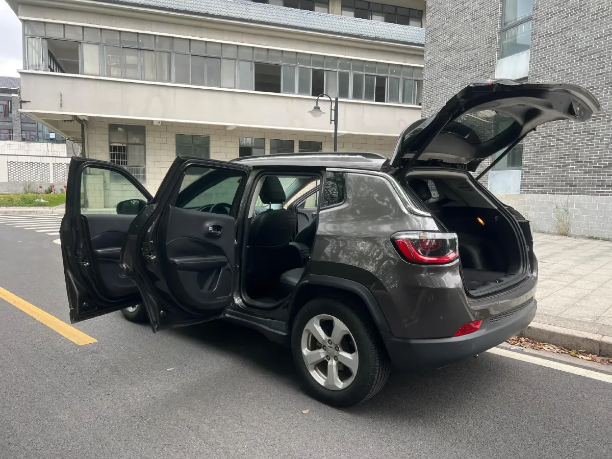 2017 Jeep Compass 1.4T 165HP L4 7DCT,autocango,china used car exporter,china ev exporter,chinese used car exporter,chinese used ev exporter